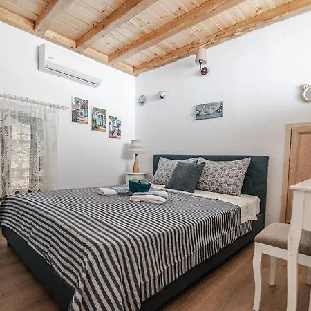 Dream On A Wave Holiday home *