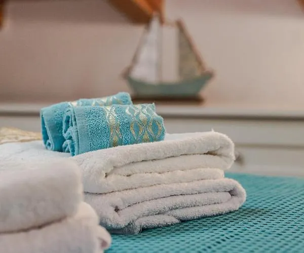 Dream On A Wave Holiday home *